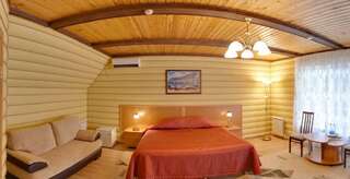 Гостиница Сосновый бор Ижевск Двухместный номер «Комфорт» с 1 кроватью или 2 отдельными кроватями-1