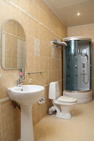 Гостиница Сосновый бор Ижевск Двухместный номер «Комфорт» с 1 кроватью-10