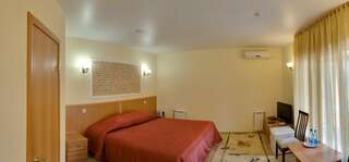 Гостиница Сосновый бор Ижевск Стандартный двухместный номер с 1 кроватью или 2 отдельными кроватями-5