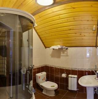 Гостиница Сосновый бор Ижевск Стандартный двухместный номер с 1 кроватью или 2 отдельными кроватями-1